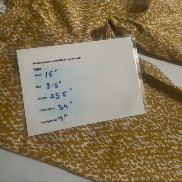 J CREW STRETCH WOMENS JEANS/SLACKS CITY FIT SIZE 4  MUTED GOLD ON WHITE EUC - Picture 4 of 5